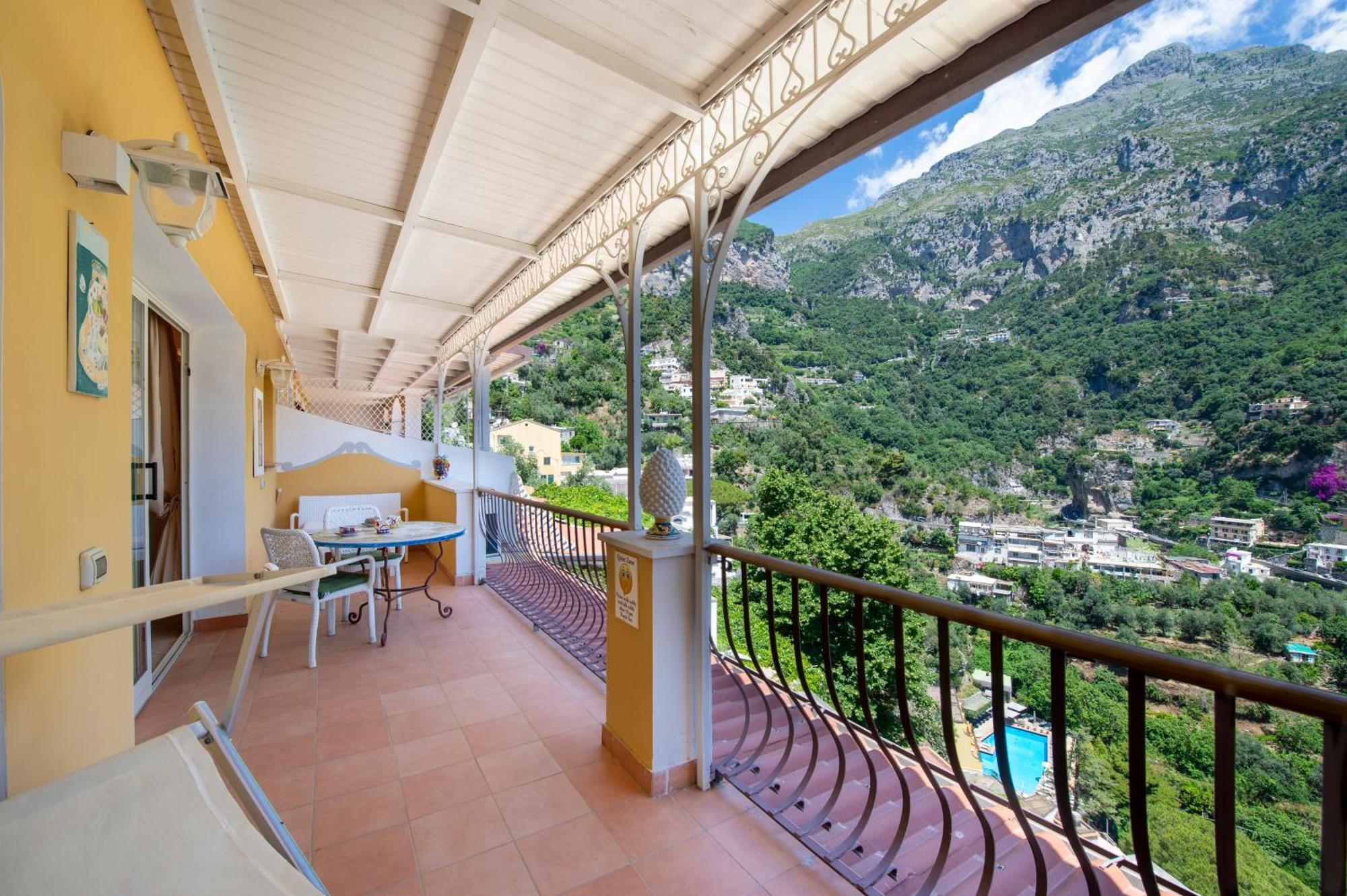 Casa Le Terrazze Apartment Positano Bagian luar foto